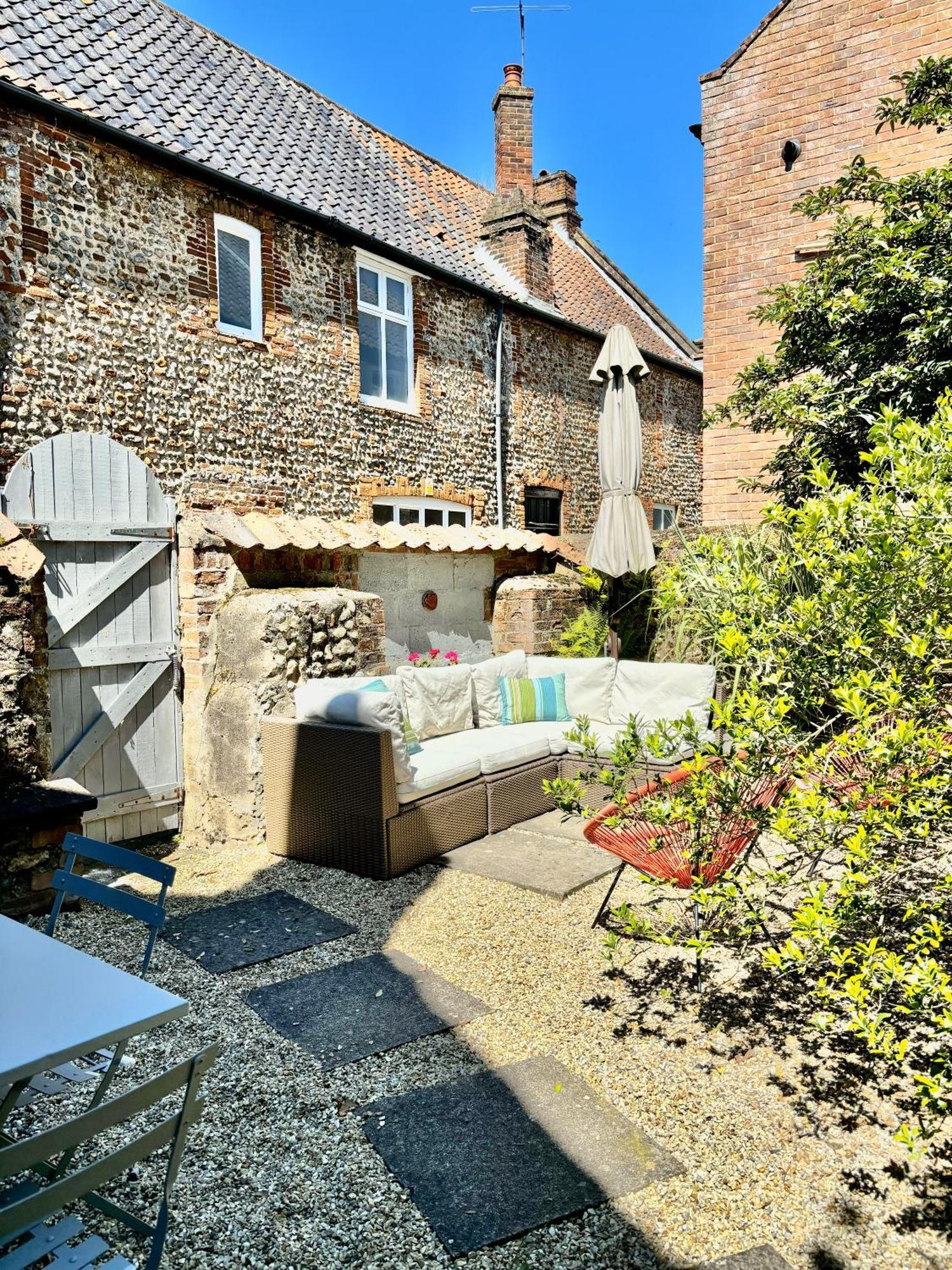 Cromwell - Dog Friendly Holiday home *